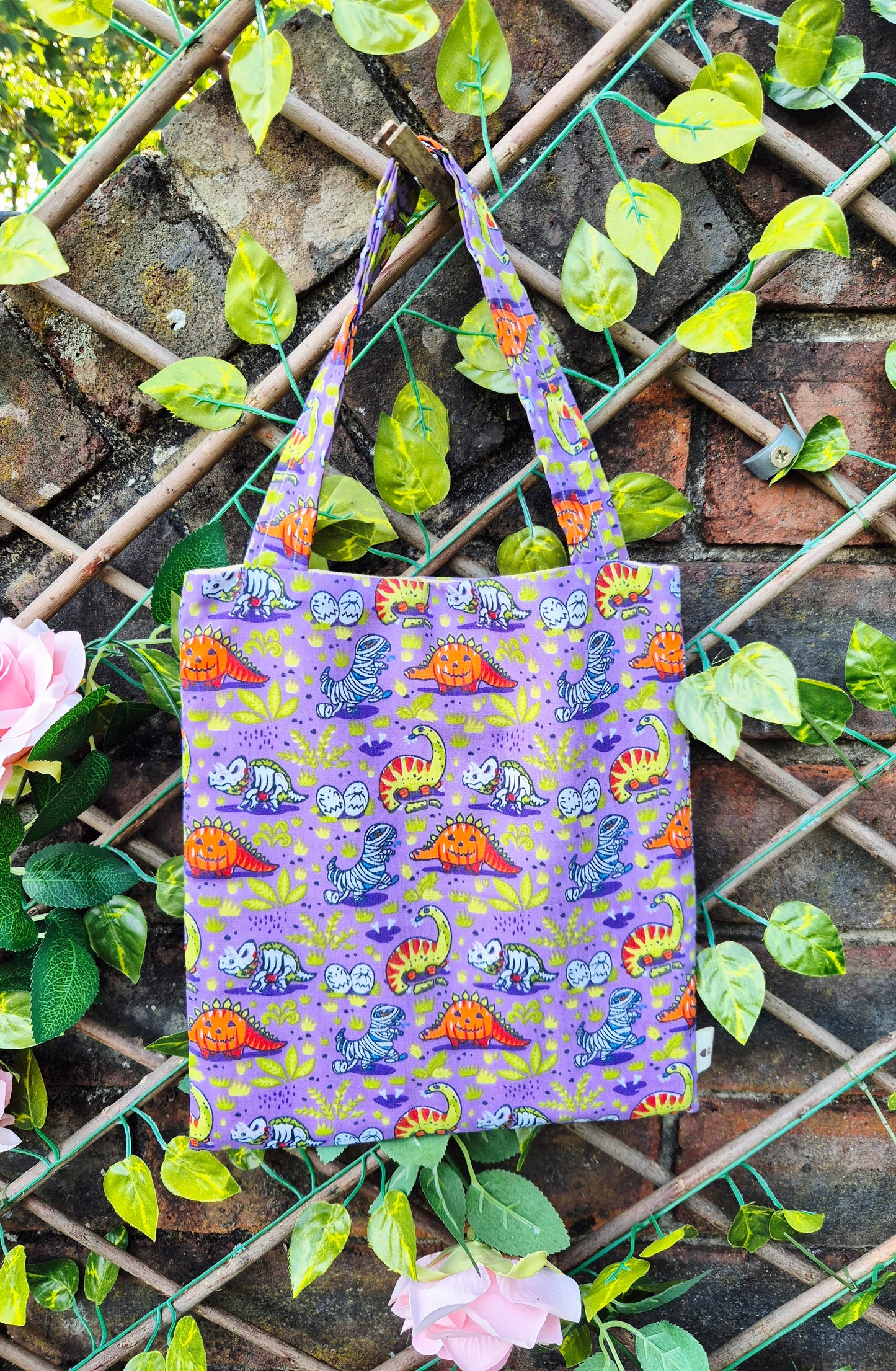 Scary Spooky Dinosaurs Small tote bag