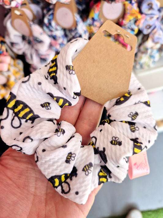 Busy Bee's mini size hair scrunchie