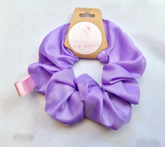 Silk Lavender hair scrunchie - Medium size