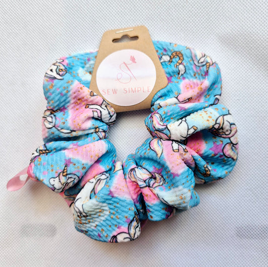 On Cloud Unicorn Medium hair scrunchie